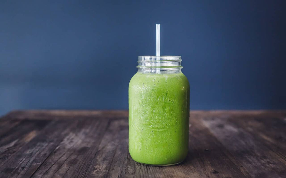 Kale And Green Apple Smoothie